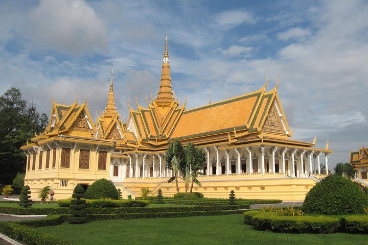 2-Day Phnom Penh Private Tour image