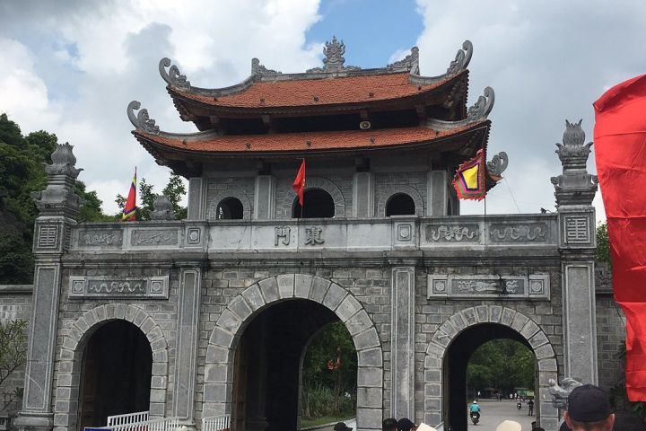 Luxury Hoa Lu Tam Coc Mua Cave Amazing View - Small Group Tour - All Included image