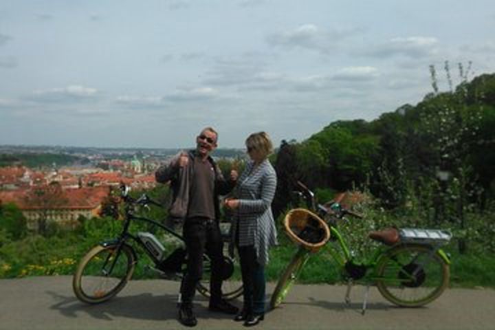 Prague nature highlights PRIVATE E-bike tour image