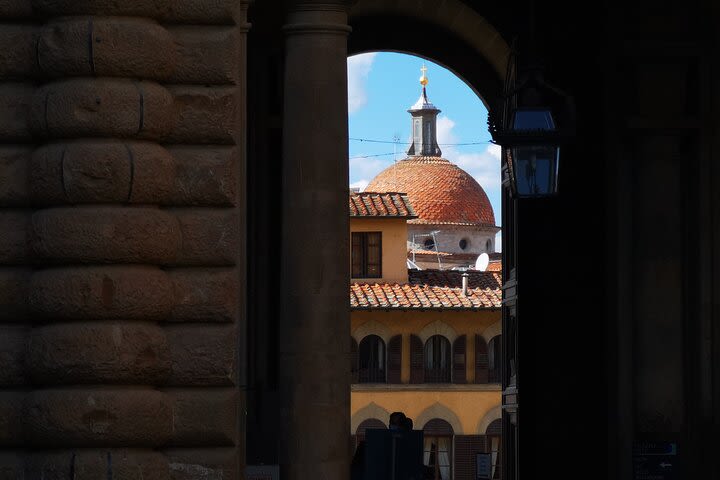 Florence Private 2-hour City Centre Tour with Florentine Guide image