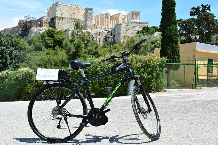 Athens Electric Bike Guided Tour with Food & Refreshments  image