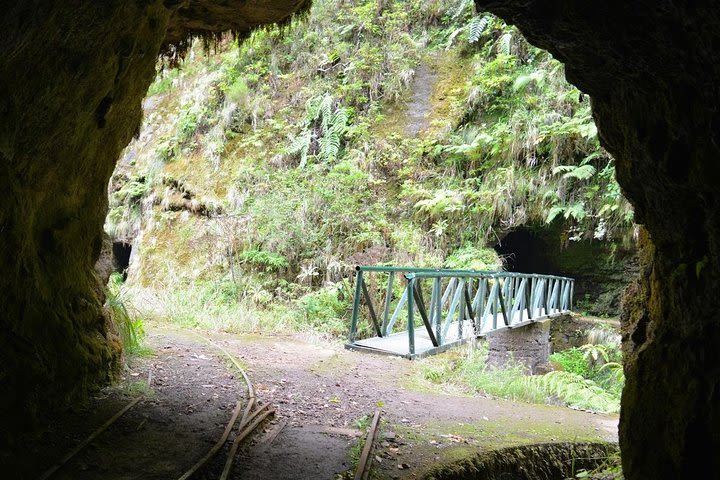 Walk / Hiking Pico Areeiro to Pico Ruivo image