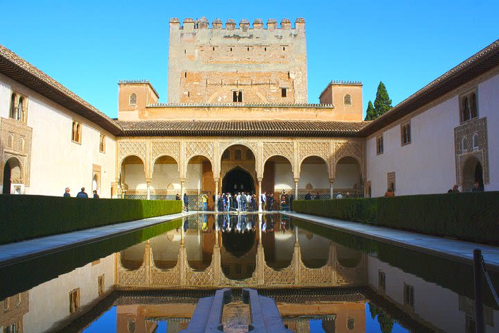 Alhambra Generalife and Nasrid Palaces Guided Walking Tour in Granada image