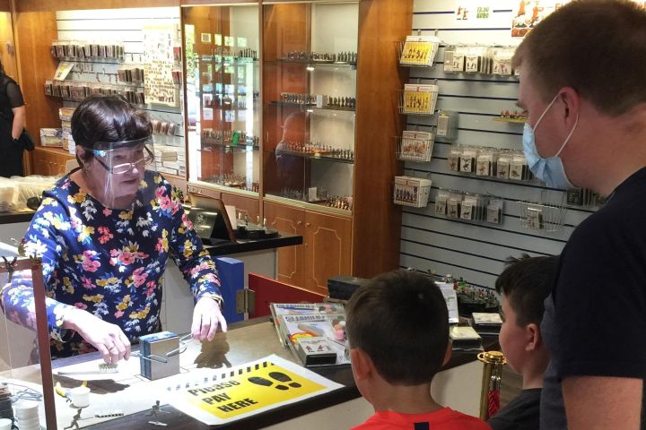 Paint a Metal Miniature image