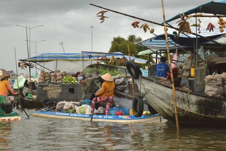 Cycling inner Mekong BenTre TraVinh NgaNam floating market 3days image