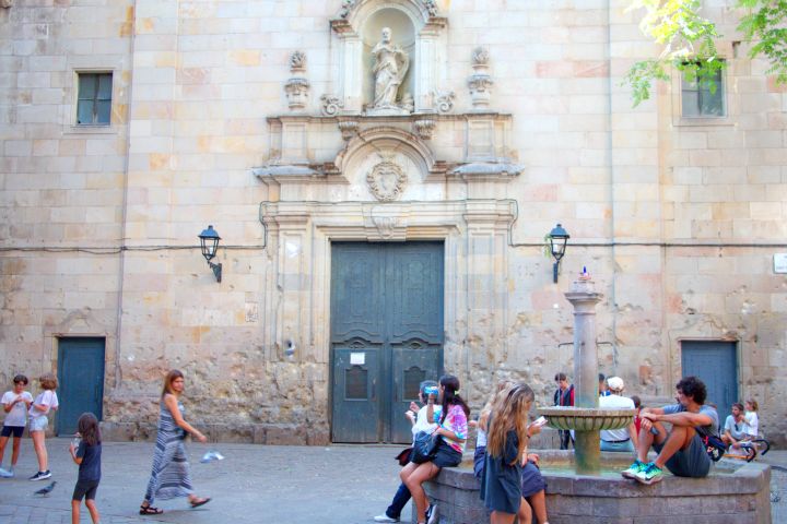 Barcelona's El Raval & Gothic Quarter: A Self-Guided Tour image