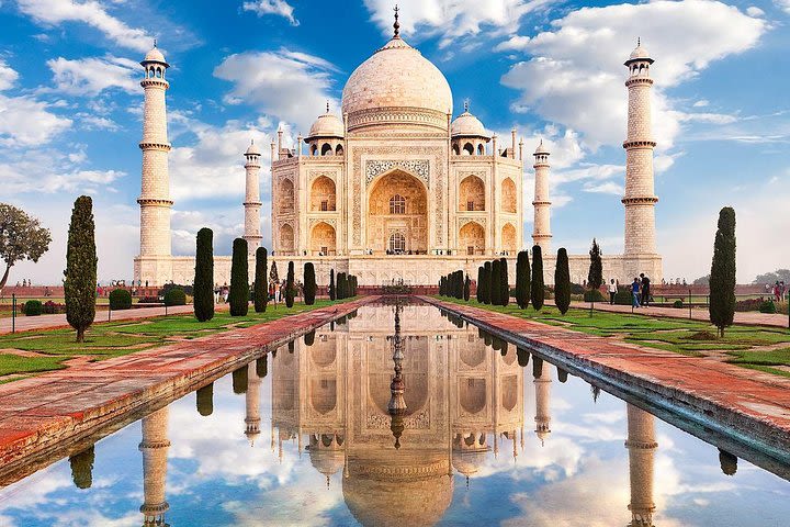 Taj Mahal & Agra Fort: Private Sunrise Tour from Delhi image