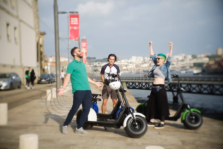 rent a e-scooter image