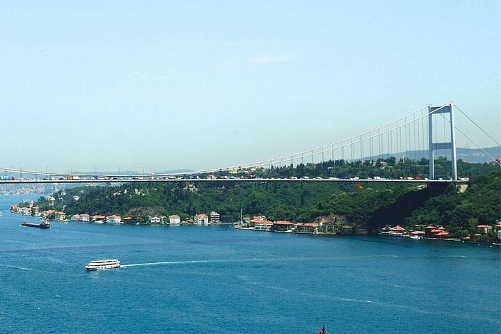 Bosphorus Strait Cruise and City Bus Tour with Cable Car image