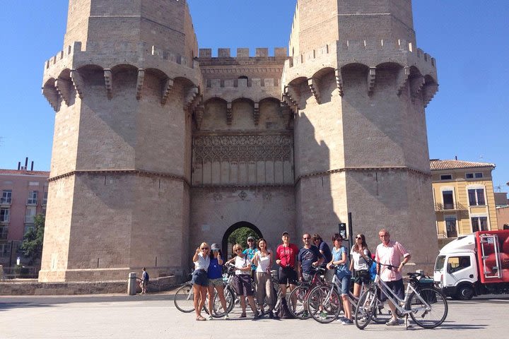 Valencia City Sights Bike Tour image