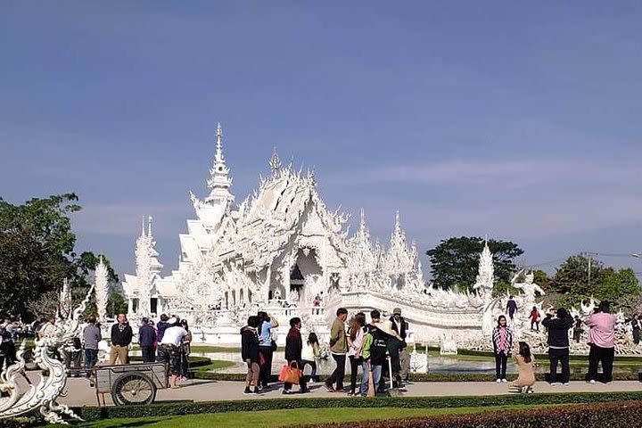 Private Temple Tour Chiang Rai Include Entry Fees / Pick Up Only In Chiang Rai image