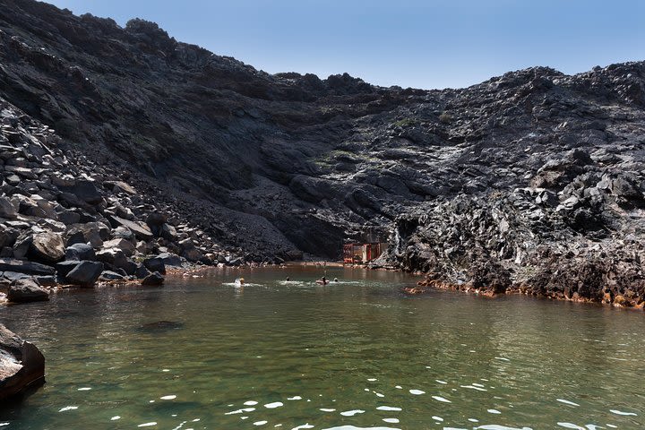 Caldera Half Day Tour (Volcano, Hot Springs, Thirassia) image