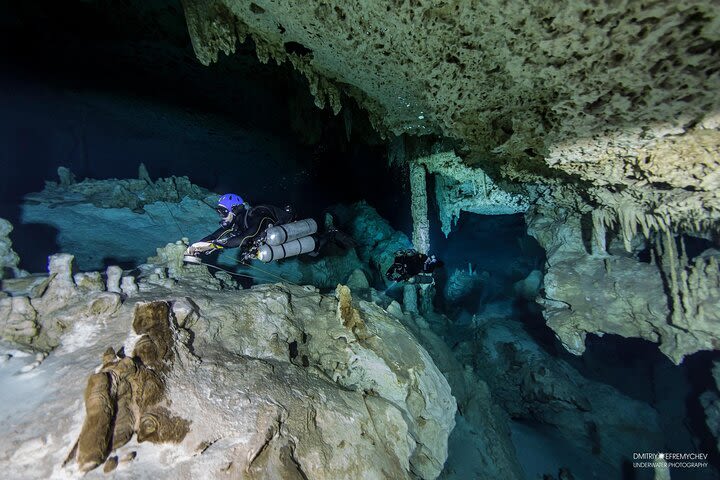 Intro to Cave Diver TDI course image