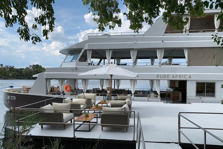 Half-Day Eatery Dinner and Sunset Cruise in Zambezi River image