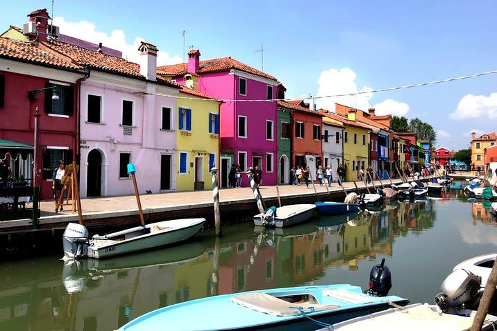 Half-Day Motorboat Cruise to Venice Lagoon Islands Murano and Burano image