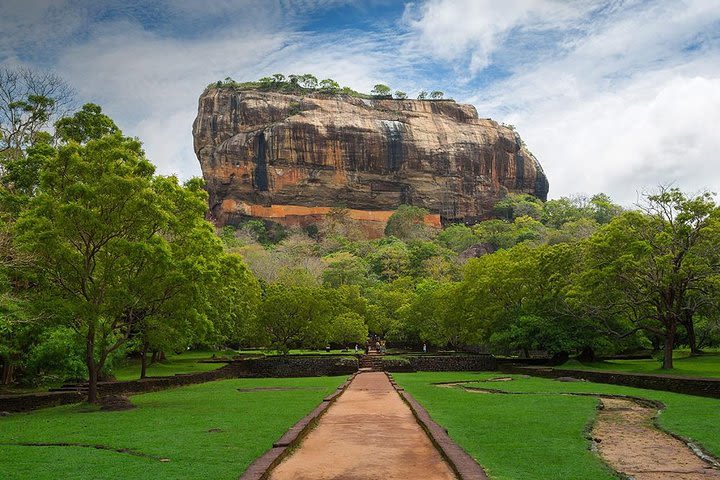 Sigiriya & Dambulla One Day Tour image