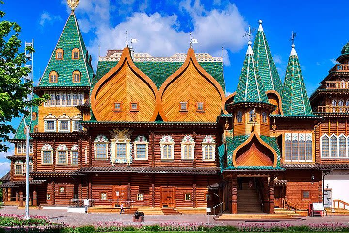 Kolomenskoye Estate Private Tour from Moscow image