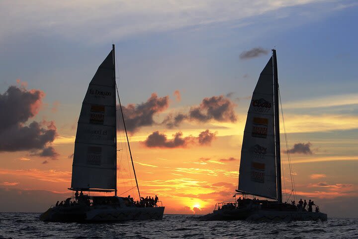 Bubbly Sunset Cruise in Cole Bay image