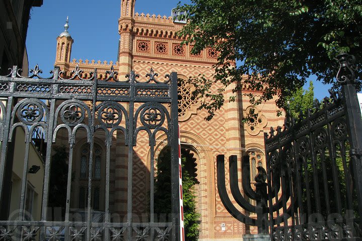 Jewish Bucharest Tour (4 hrs) image