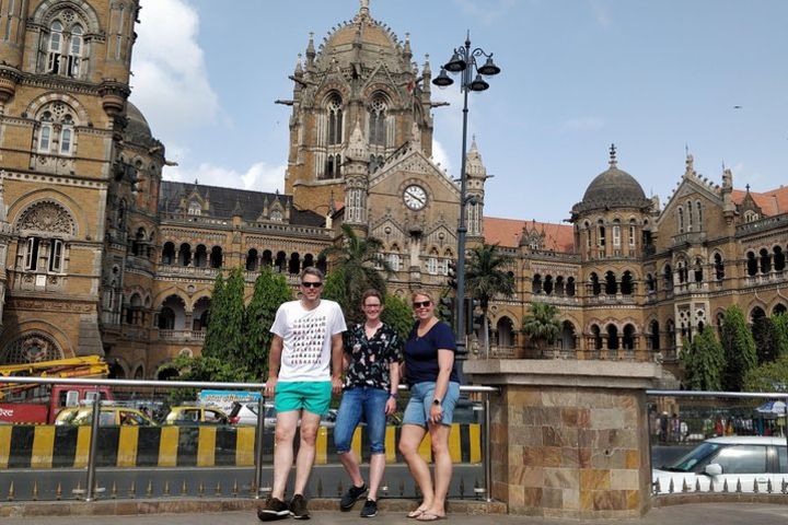 Heritage Walk with Guide & Transport: Gateway, VT Station, Dabbawalas & more image