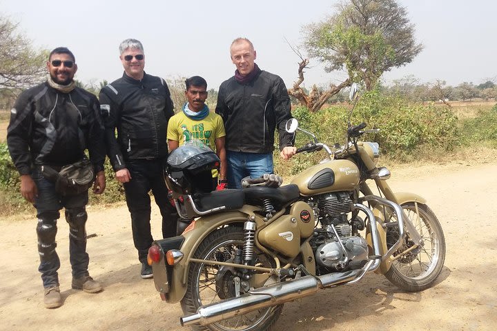 Motorcycle tour from Bangalore to Belur, Halebid & Shravanabelagola image