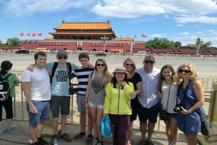 Quality Coach Day Tour to Tiananmen Square and Forbidden City plus Badaling Great Wall image
