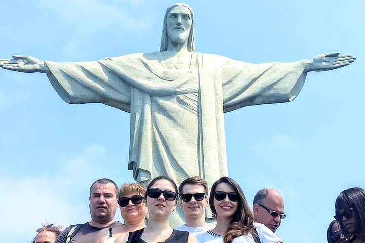 CITY TOUR - One day in Rio (Transport + Guidance) Up to 19 PAX (PORT/ING/ESP/FRA) image