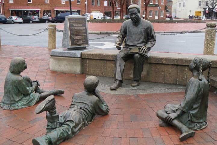 Annapolis Scavenger Hunt: Red Bricks & Blue Views image