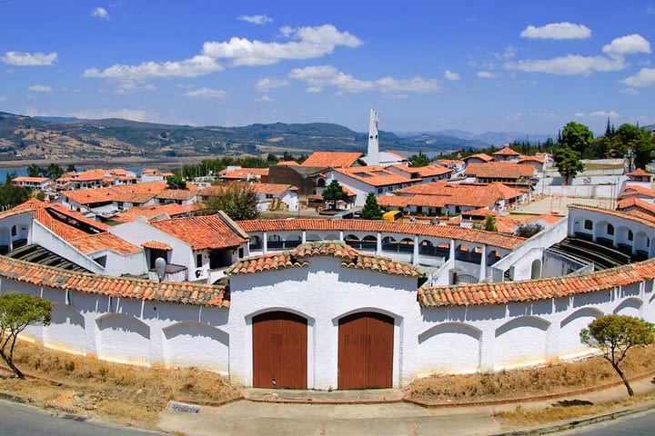 Private Tour of Lake Guatavitá from Bogotá image