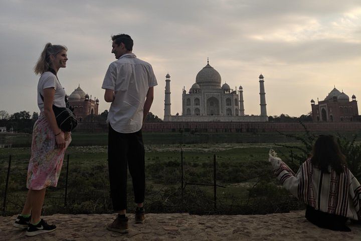 Same day trip to Agra-Car. image