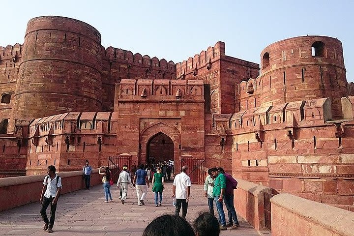 Private Day Trip of Taj Mahal and Agra Fort By Superfast Train - All Inclusive image