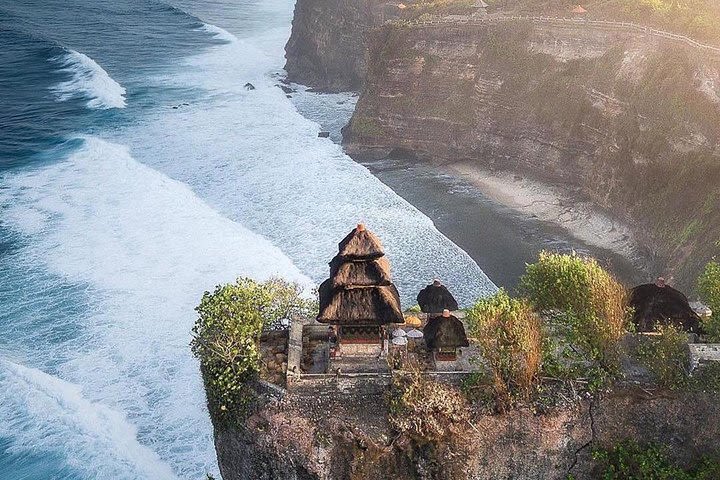 Best Bali Beaches - Uluwatu Temple - FREE Wi-Fi  image