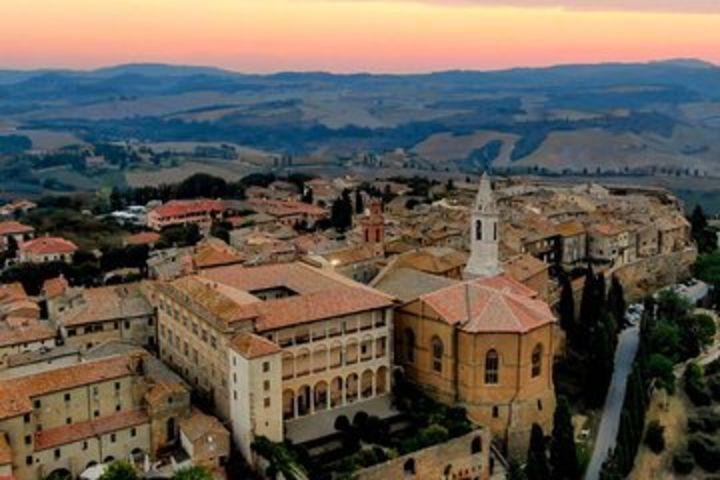 Bike trip from Pienza to Montalcino through the Val d'Oricia image