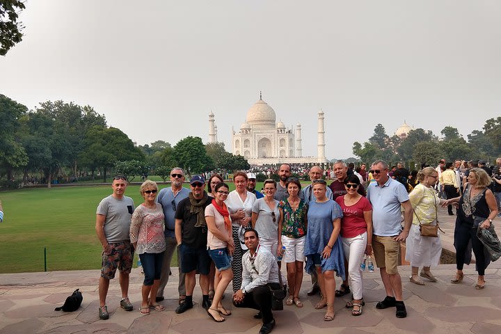 Same Day Tajmahal Tour By Car image