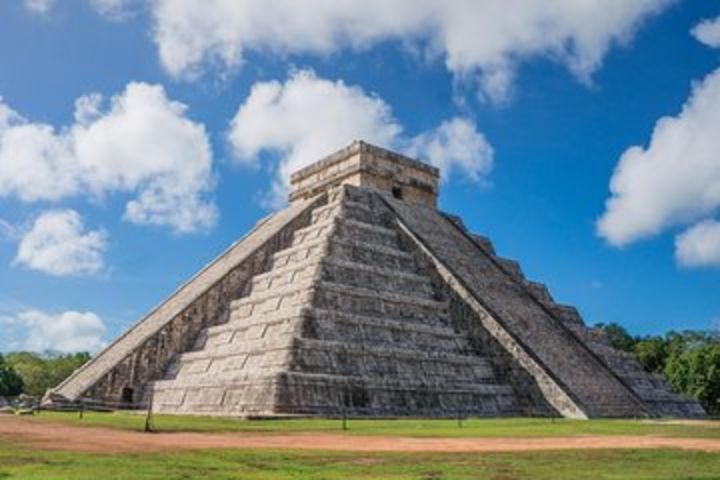 Private Tour to Chichen Itza with Cenote and Gourmet Lunch image