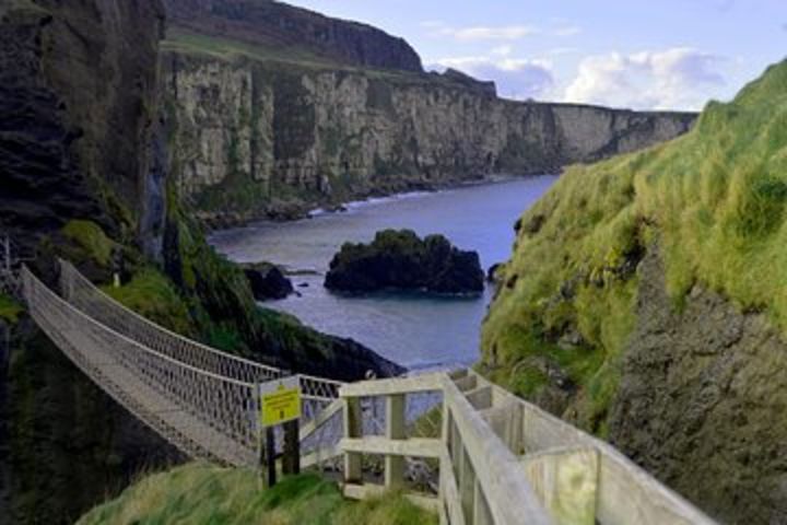 Private Luxury Giants Causeway Tour From Belfast image