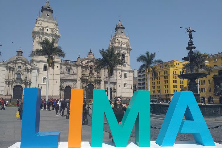 Lima Walking City Tour with Catacombs visit (Small Group)  image