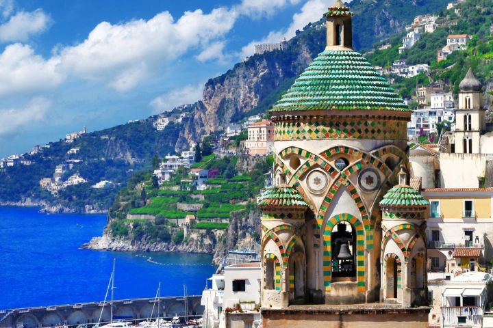 Scenic Amalfi Coast Day Trip image