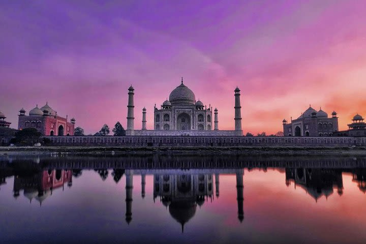 Agra Tour With Taj Mahal, Agra and Fatehpur Sikri image