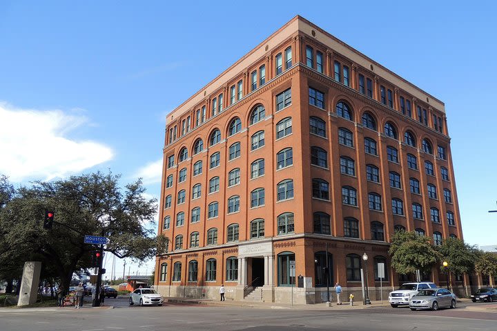 JFK Assassination Tour with JFK Museum and Oswald's Rooming House image