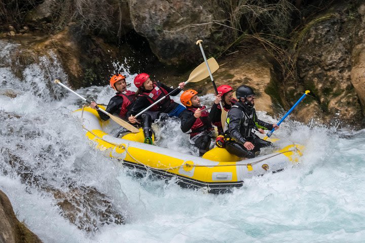 Whitewater rafting | Montanejos image