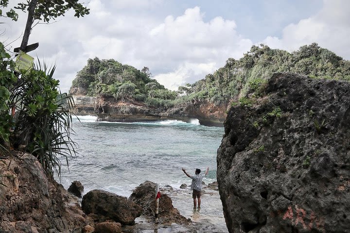 2D1N - Malang Beach Camping image