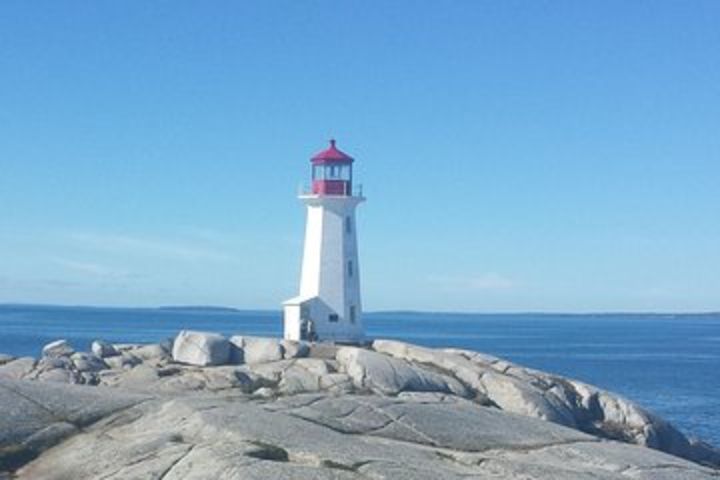 Peggy's Cove Tour with Lobster Roll Lunch image