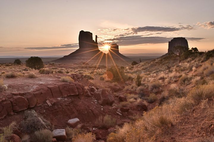 Monument Valley Sunrise or Sunset 4×4 Tour image