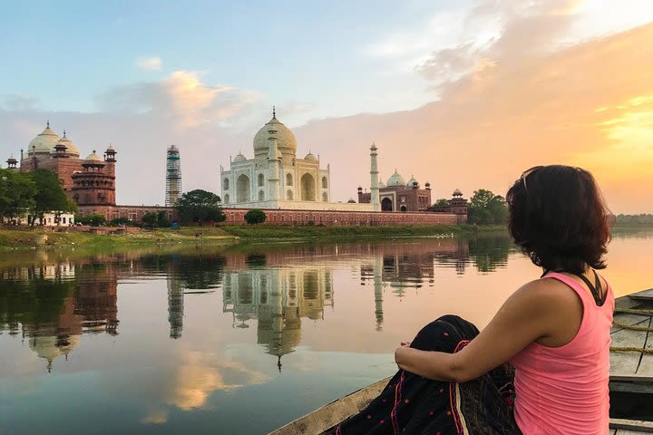 Start 3 am Sunrise at Tajmahal From New Delhi with Guided Trip image