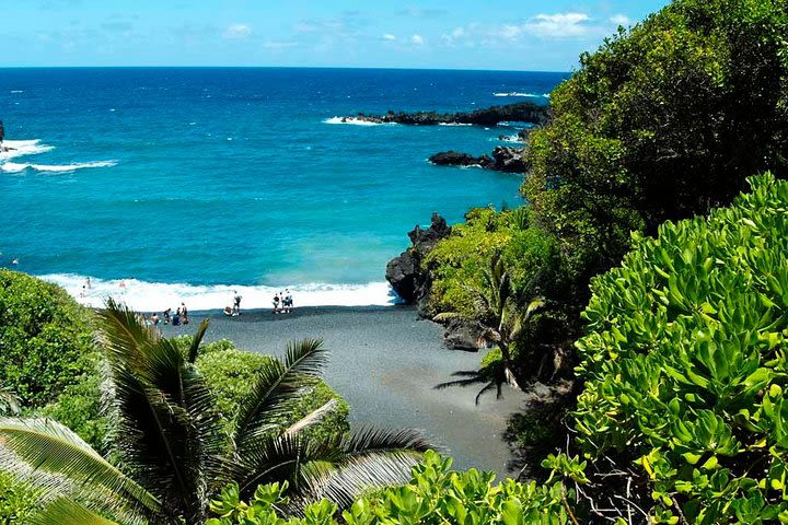 Road to Hana Tour with Lunch and Pickup image