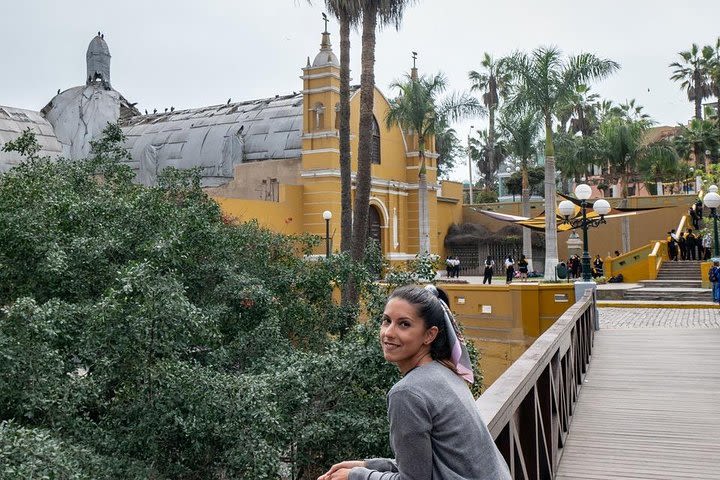 Customized private tour around Lima image