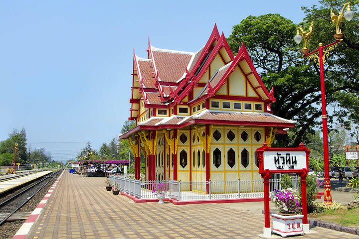 Private Guided Tour to Hua Hin City with Hotel Pickup image