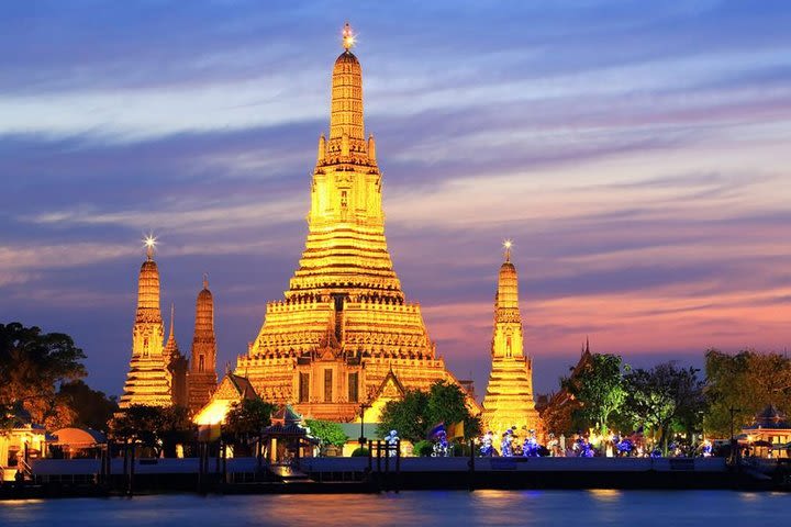 Bangkok - Royal Palace, Wat Pho, Wat Arun with local transport & Italian guide image