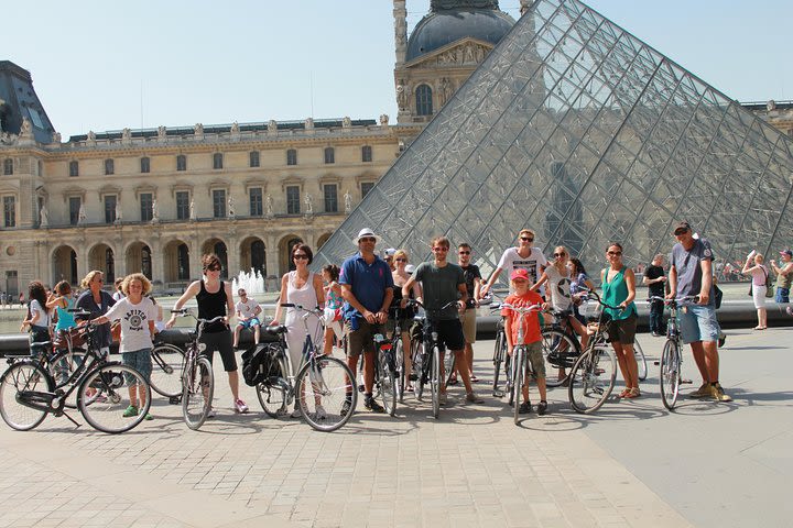 Paris Bike Tour + Bike Rental (Dutch Bike) image